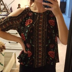 floral tank top/off shoulder shirt